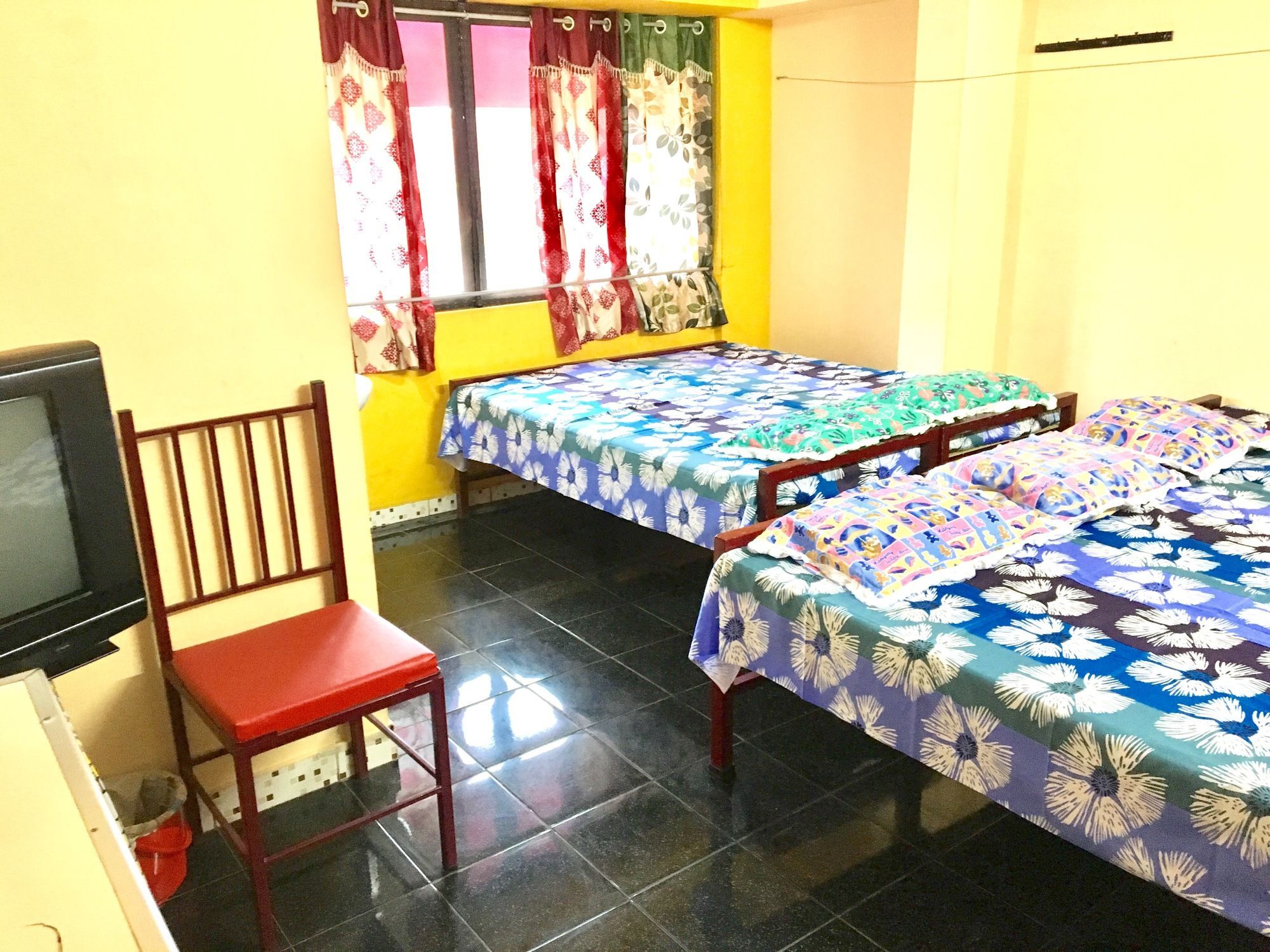 Pleasant Inn Коччи Экстерьер фото